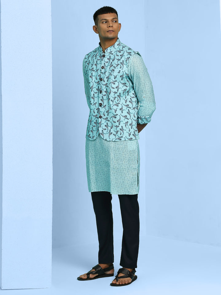 Yoke Design Turn Up Sleeve Kurta Set with Nehru Jacket