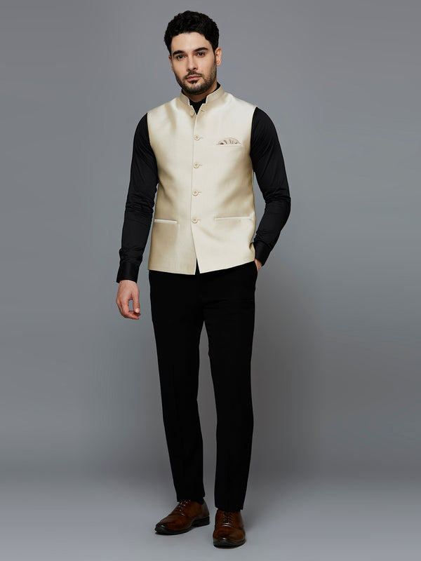 Men Cream Solid Nehru Jacket With Self Shine