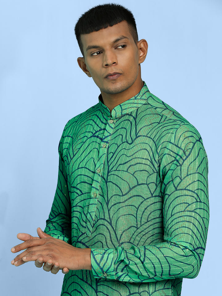 Kurta with Blue Abstract Lining Print and Sequins Work