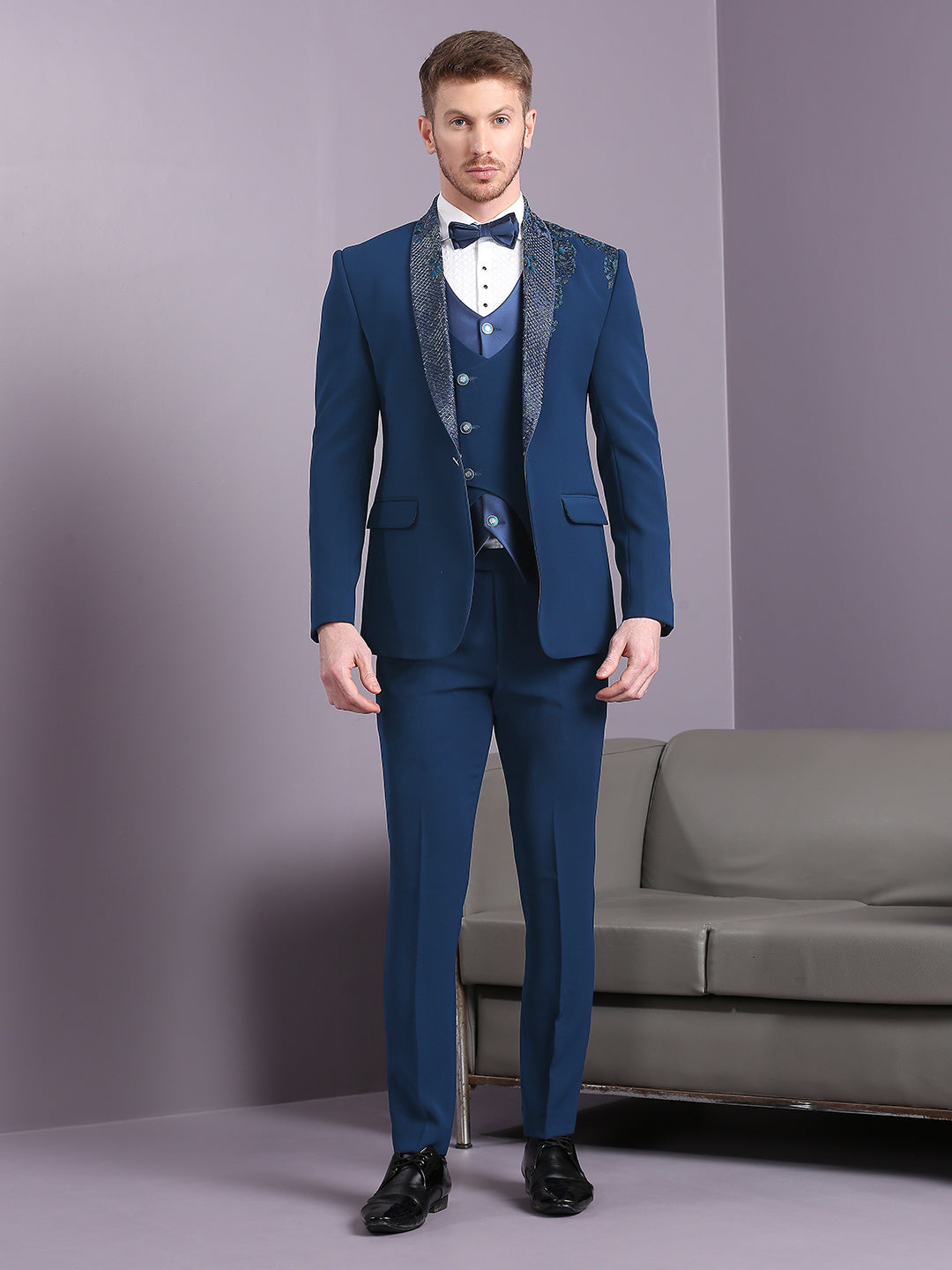 Japanese Fabric Suit with Cutdana Embroidery – Essas Club