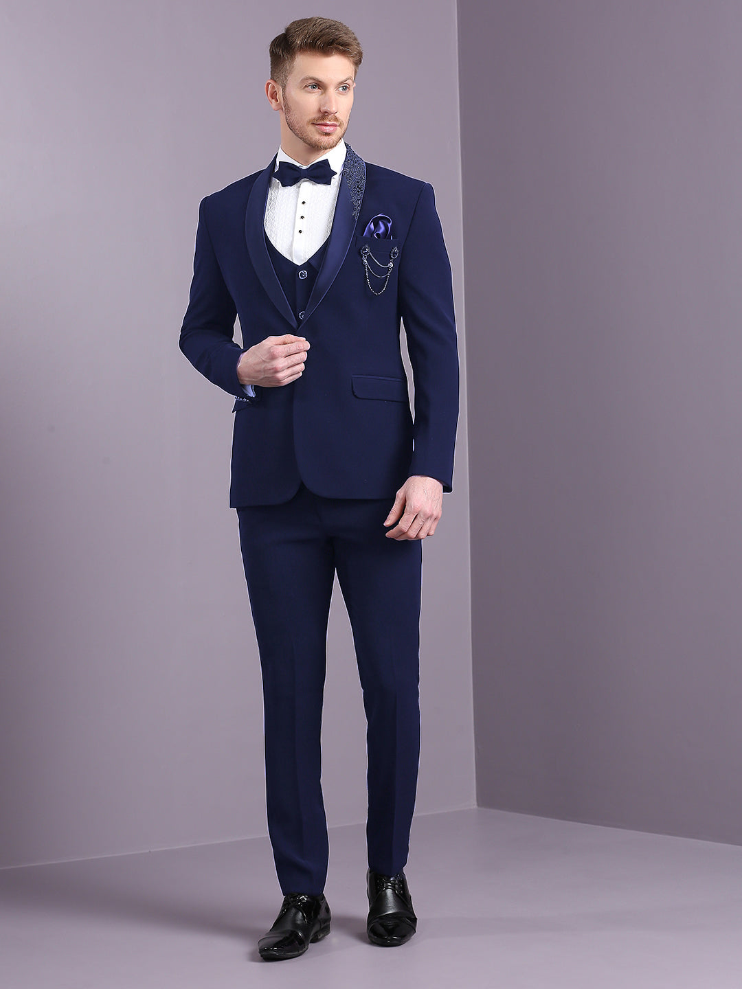 Japanese Fabric Suit with Cutdana Embroidery – Essas Club